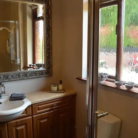 Ravenwood Bed & Breakfast